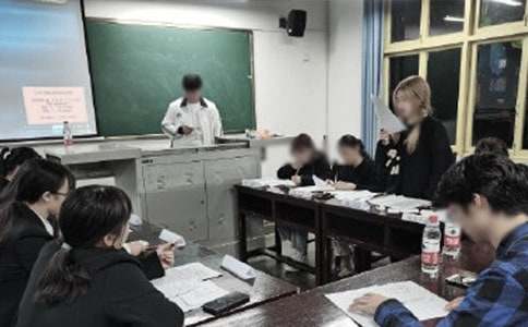 [��]�qՓِ����