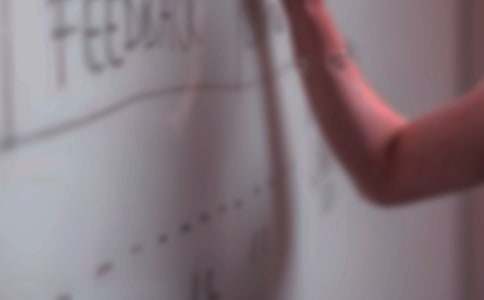 �����T���P(gu��n)�ڄ�(chu��ng)�I(y��)�߄�