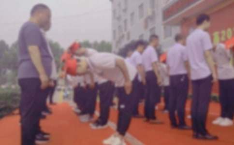 [���]]ʮ�˚q���˶Y�@�G�İ�