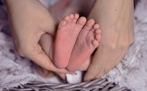 �����˿��Ԅe�����߆��}��������