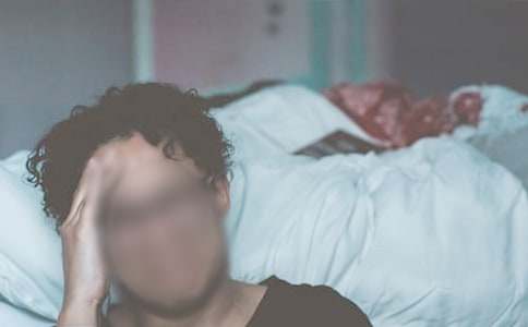 �P(gu��n)�ڷ��ւ�������Ȧ�Z��İ���ͨ��100�䣩