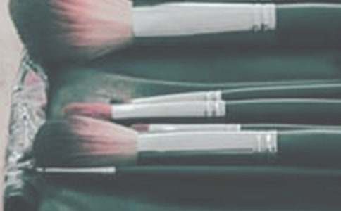 �����y����(ch��ng)Ů��Ҫ���軯�yƷƤ��