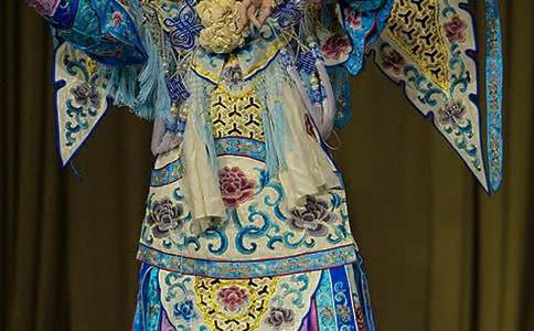 �ݳ������ļ���