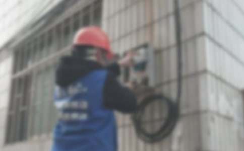 BROADBANDING(н�ꌒ����)��ʲô��˼����