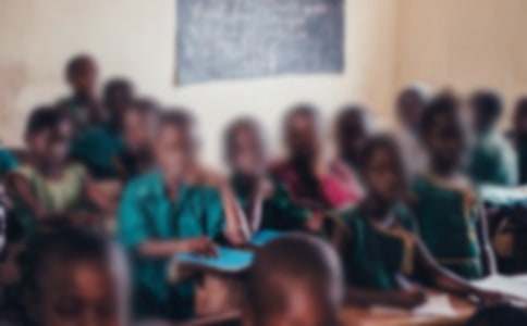 С�W(xu��)�༉�P(gu��n)�����؃�ͯ���Y(ji��)���ģ�ͨ��9ƪ��