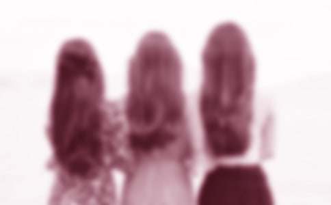 ������qq�Ϻ�Ů����չ�_��һ�ε����죿