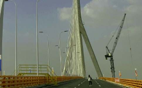 �����ڄ�(w��)�ְ���ͬ