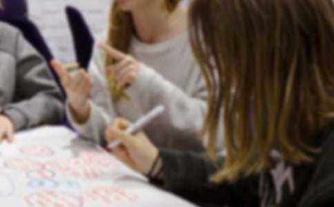 2016���H�����ջ�����}