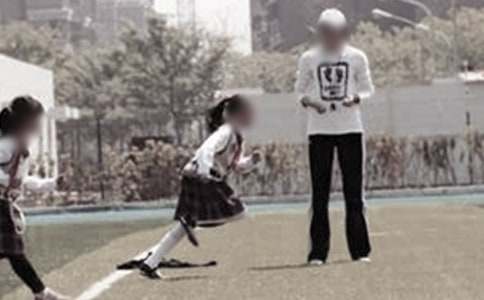 �����w���̎������