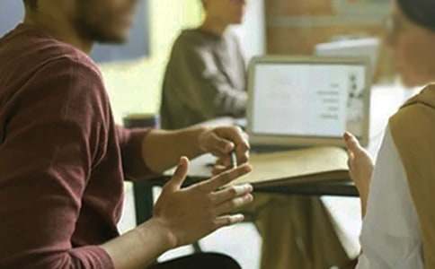 ͬ�¾ە�(hu��)�����˴��~����