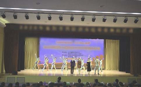 ��ϣ�����̌�ʩʮ������ˇ�ݳ��ϵ��vԒ