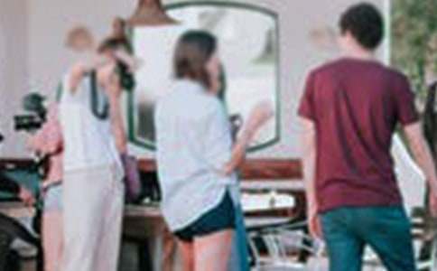 ʮ����ǰ���cӰҕ�ľ��֣���(m��ng)��ɞ���H�������w�݆T