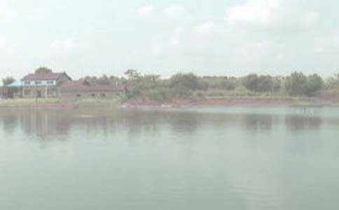 �~���а���ͬ����