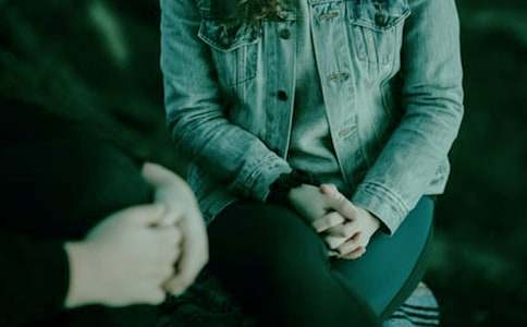 �����ϣ��CȯͶ�Y��ԃ���պ�ͬ