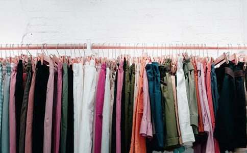 ���b���N���� ���b����N��ӷ���