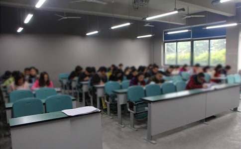 �vʷ��ԇ��ķ�˼[��]