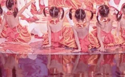 �׃��@��һ�H�ӻ�ӷ�����(j��ng)��2ƪ