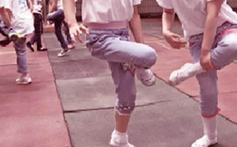 ��һ�̈����N��ӷ�����ͨ��11ƪ��