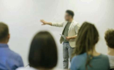 ���U���ˍ�ǰ��Ӗ(x��n)�ĵ��w��