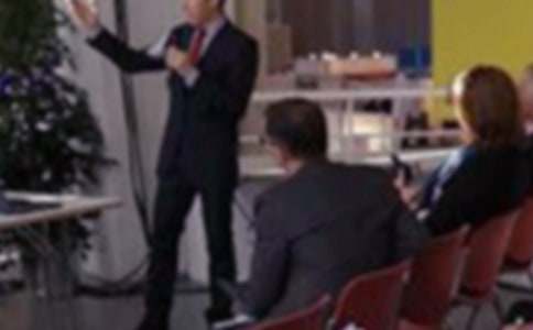 �P(gu��n)�����v��ِ���(d��ng)����ģ��R��ʮƪ