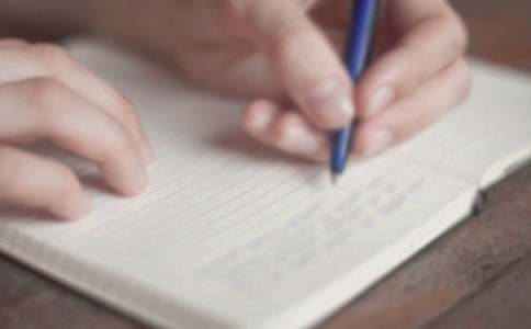 �����x������ӛ����300���\��5ƪ